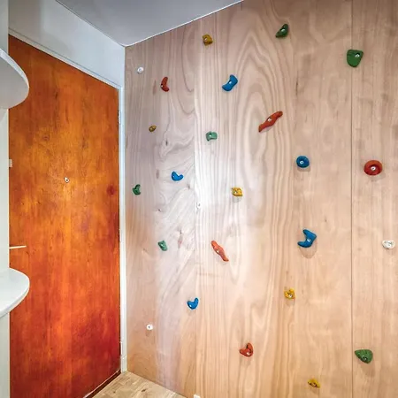 The Climbing - Caserne De Bonne